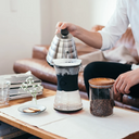 Hario V60 Drip Decanter – Il rituale del caffè filtro